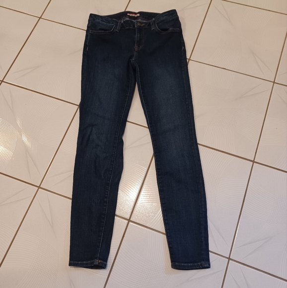 4/$80 Tommy Jeans - Size 6 - Picture 2 of 7